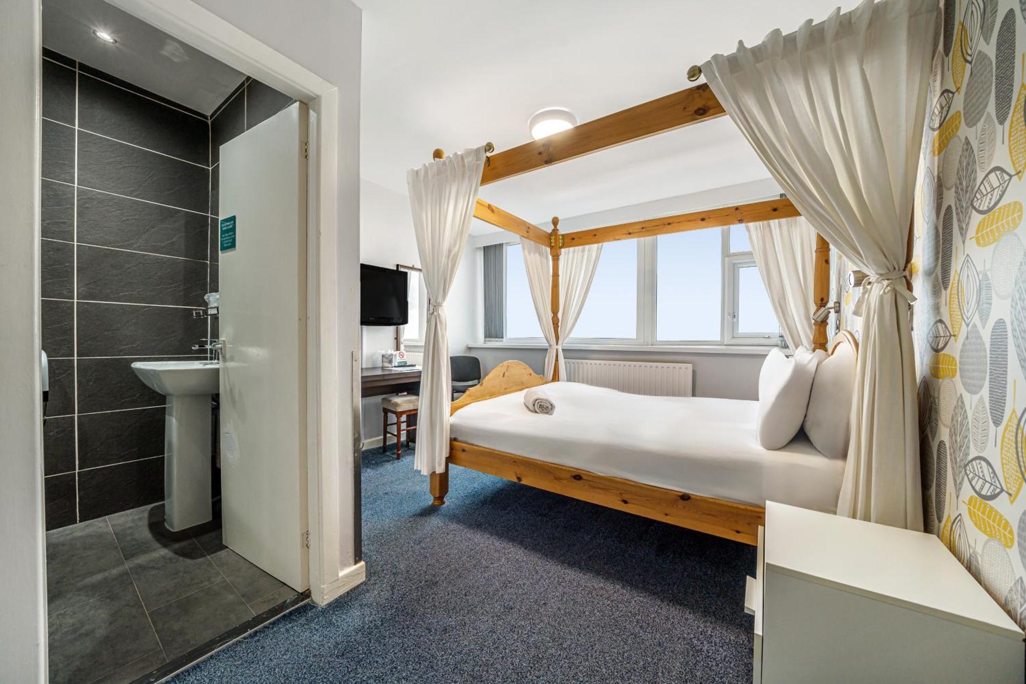 Bluewaters Hotel בלקפול מראה חיצוני תמונה